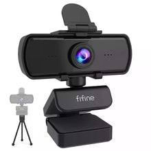 Dolphin Tracker 1440p Full HD PC webcam with built-in microphone and adjustable tripod for video calls and streaming.
